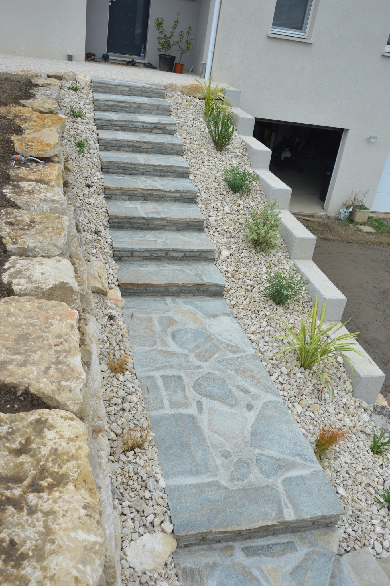 Escalier en pierre naturelle